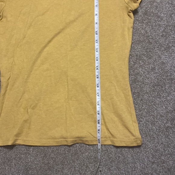 Golden yellow t shirt - Picture 3 of 3